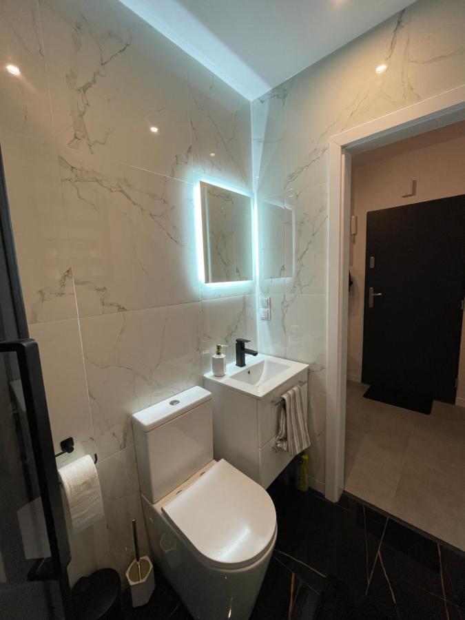 Апартаменты Katowice Apartament Spodek Modrzewiowa 24 Экстерьер фото